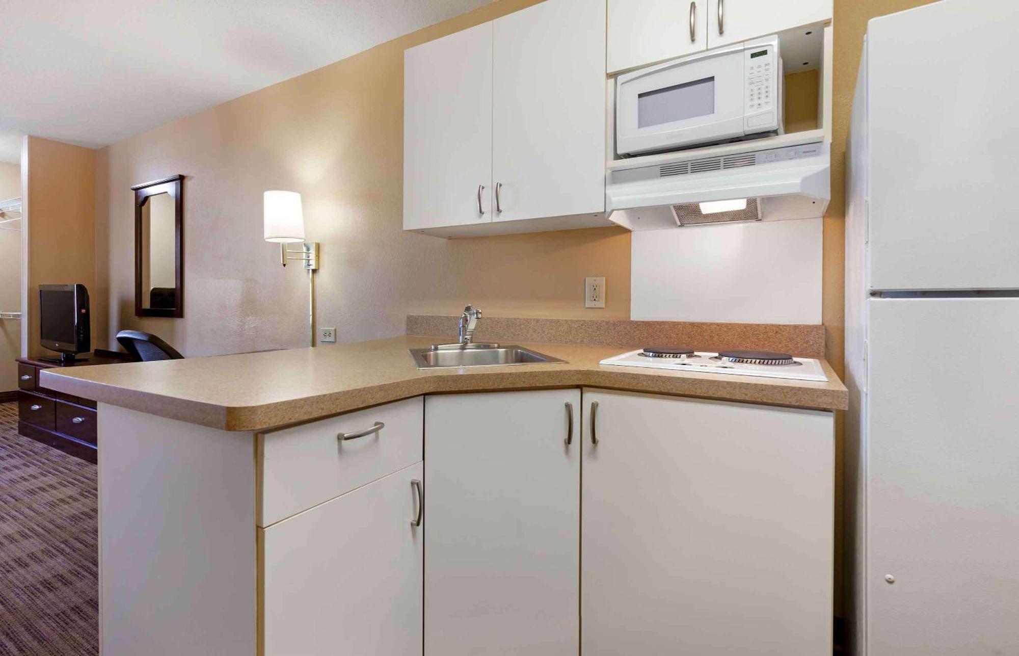 Extended Stay America Suites - Madison - Junction Court Middleton Kültér fotó