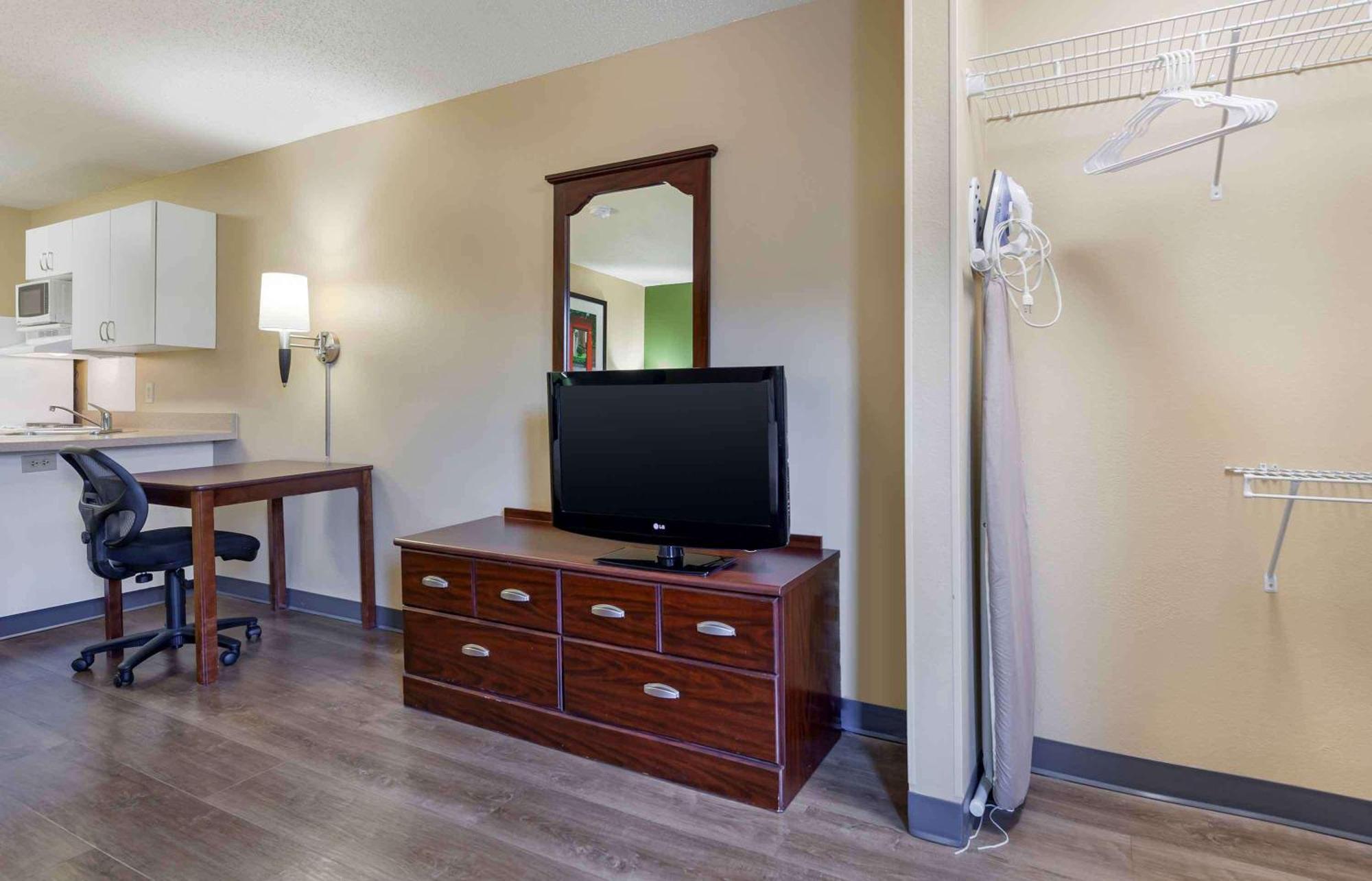 Extended Stay America Suites - Madison - Junction Court Middleton Kültér fotó